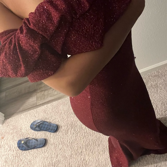 Formal dress - Picture 3 of 3